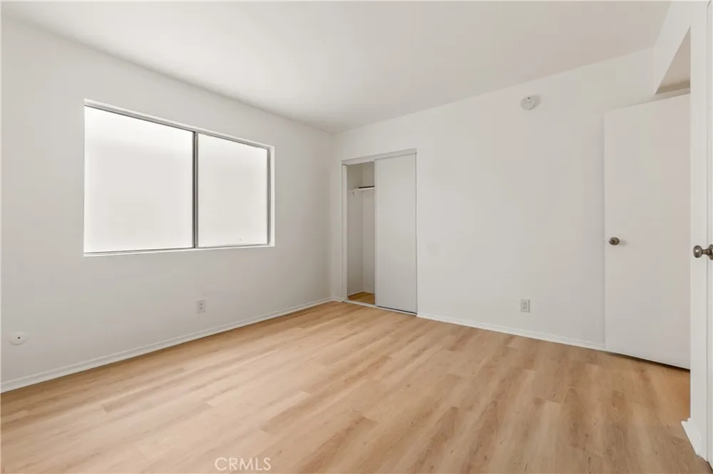 218 Thorne Los Angeles, CA 90042