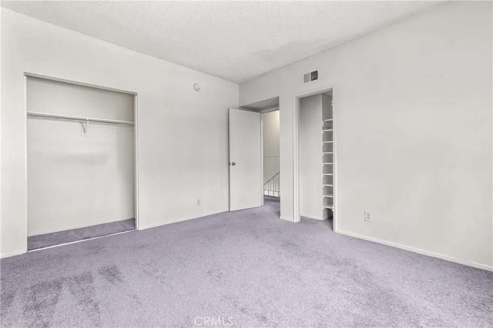 218 Thorne Los Angeles, CA 90042