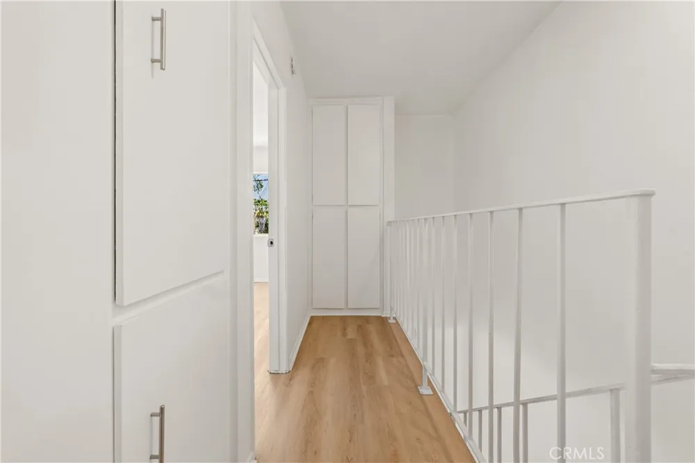 218 Thorne Los Angeles, CA 90042