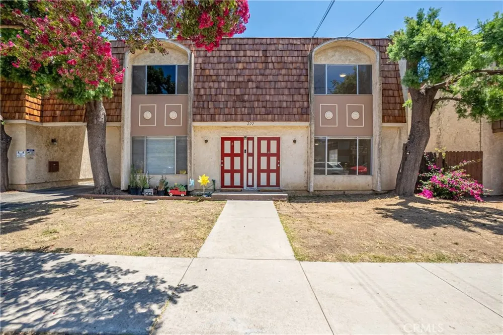 218 Thorne Los Angeles, CA 90042