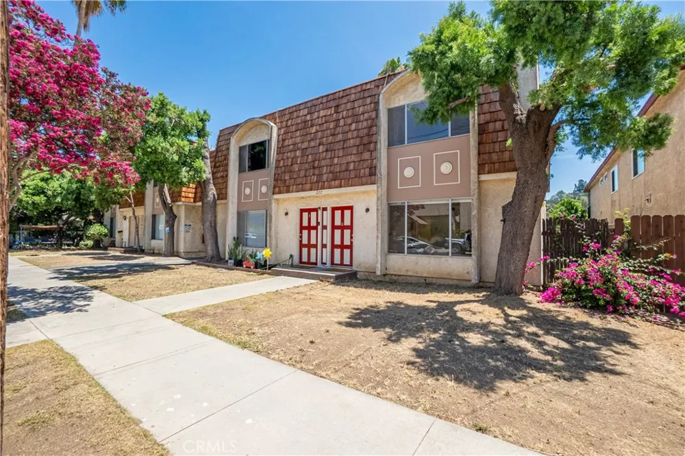 218 Thorne Los Angeles, CA 90042