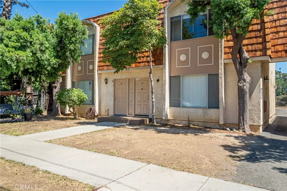 218 Thorne Los Angeles, CA 90042
