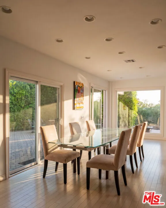 29752 Baden Place Malibu, CA 90265