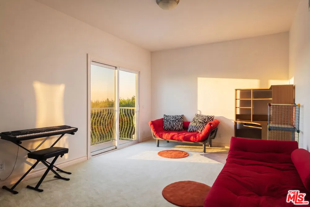 29752 Baden Place Malibu, CA 90265