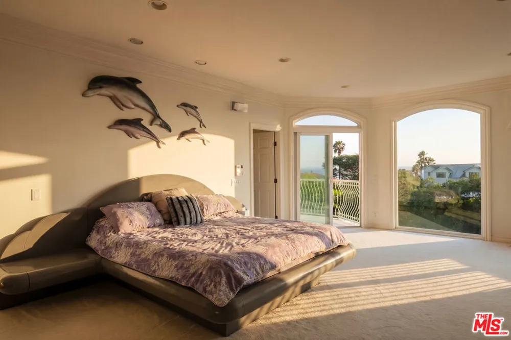 29752 Baden Place Malibu, CA 90265