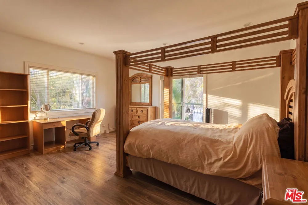 29752 Baden Place Malibu, CA 90265