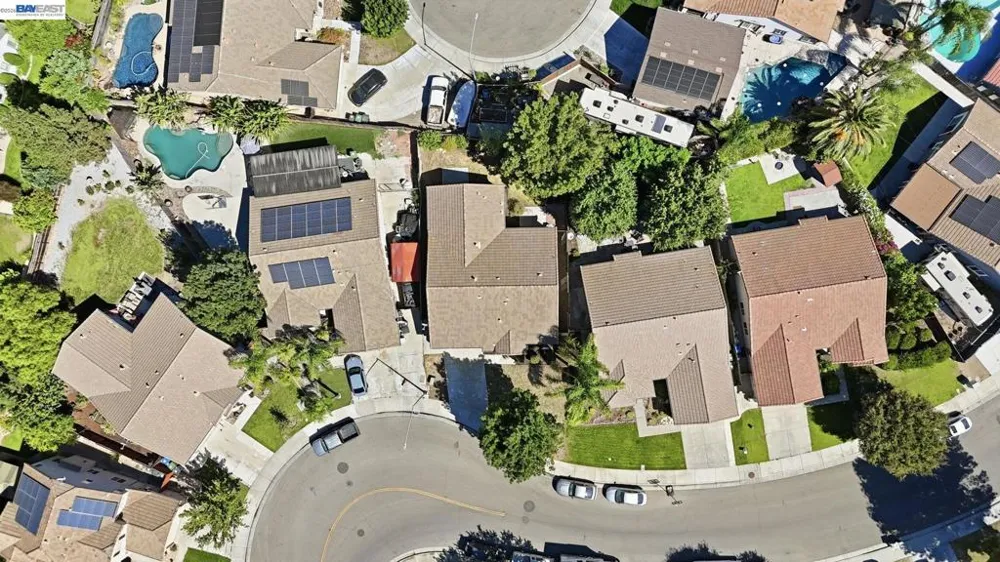 947 Forecast Ln Tracy, CA 95377