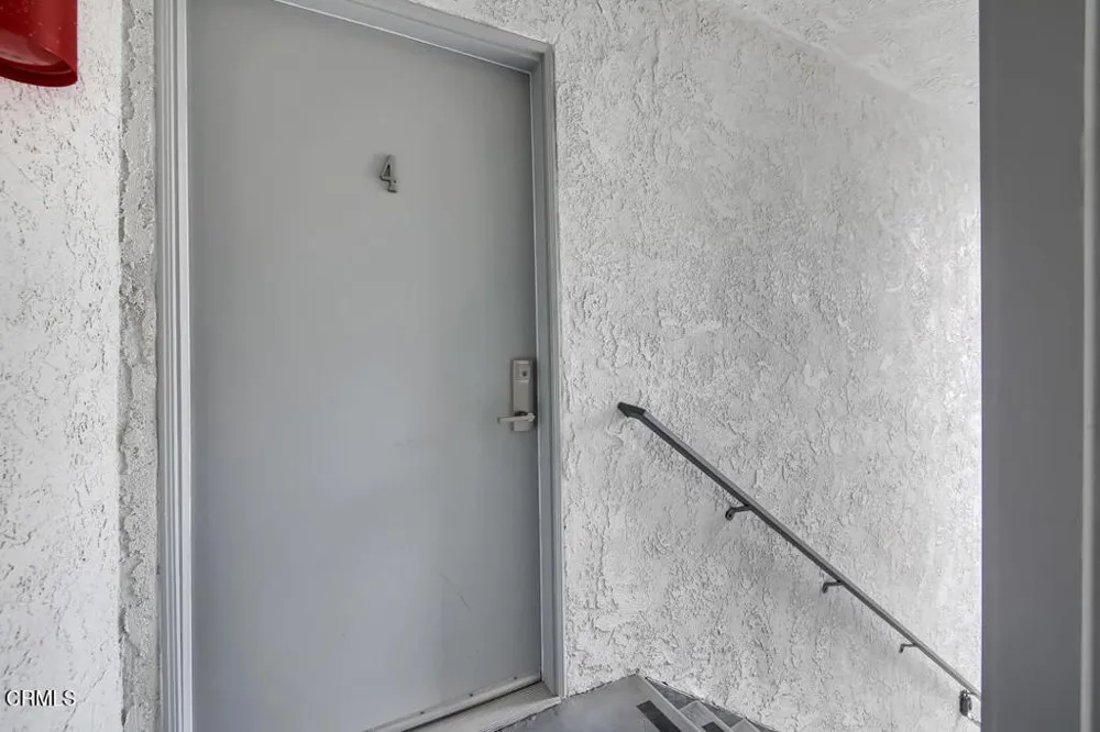 3116 Casitas Avenue #4 Los Angeles, CA 90039