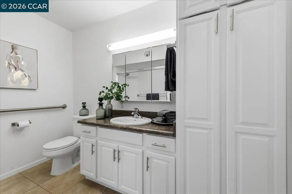 1959 Golden Rain Rd #7 Walnut Creek, CA 94595