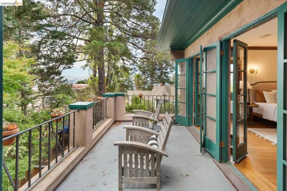 1411 Hawthorne Terr Berkeley, CA 94708