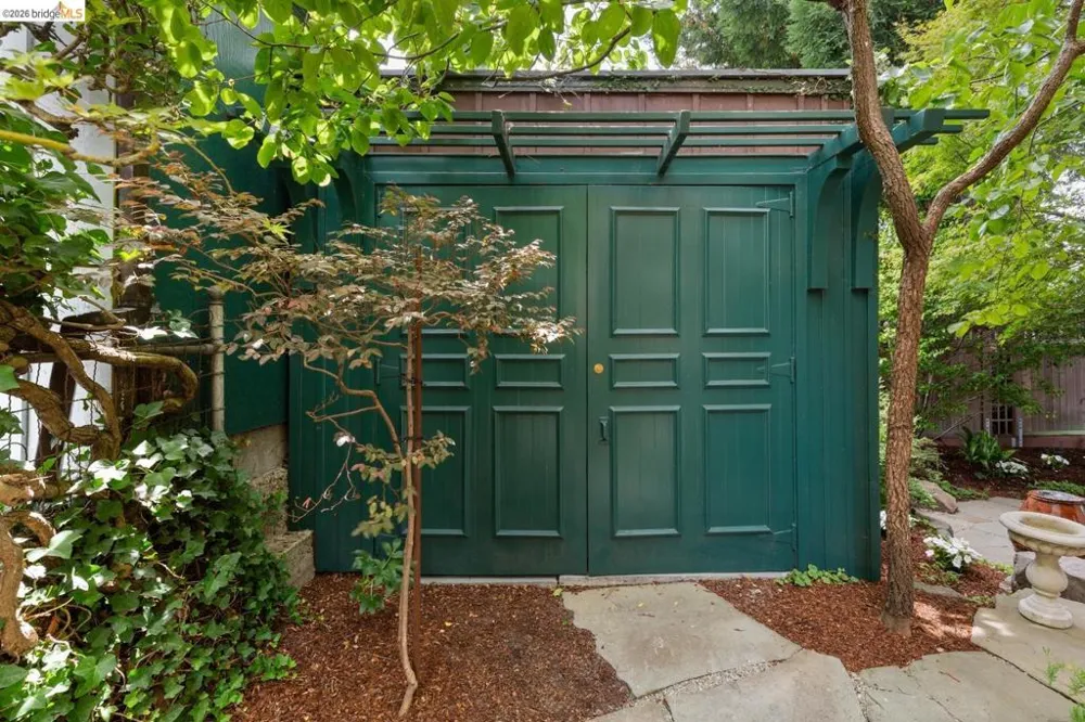 1411 Hawthorne Terr Berkeley, CA 94708