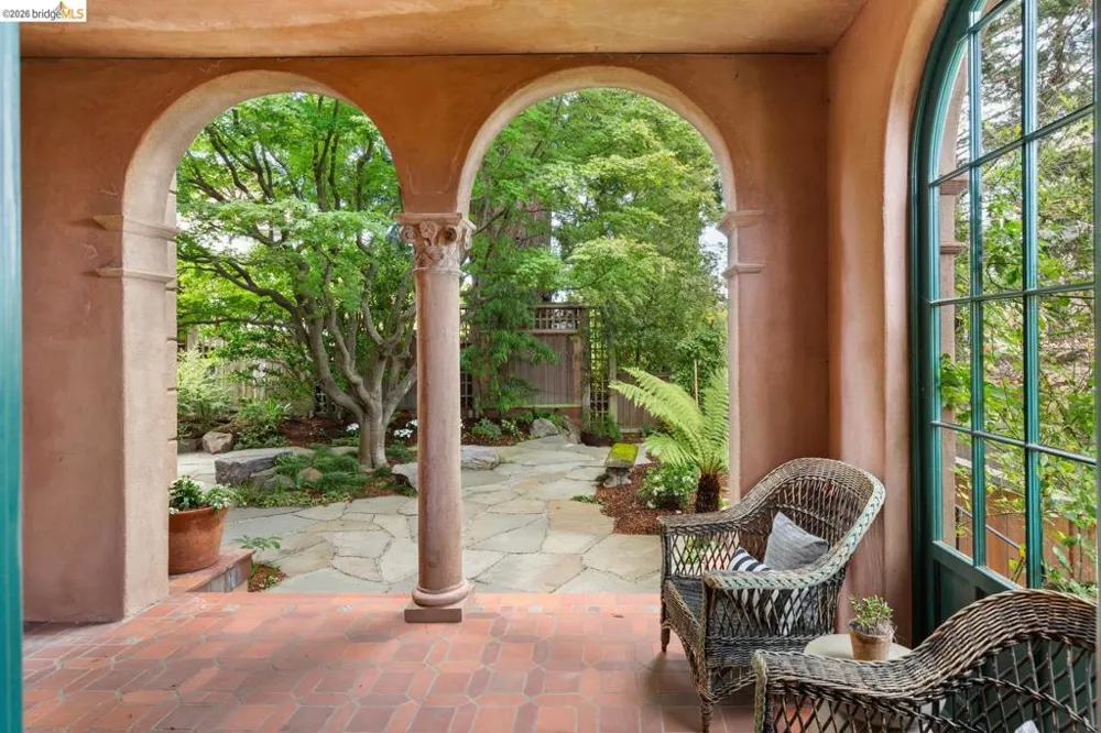 1411 Hawthorne Terr Berkeley, CA 94708