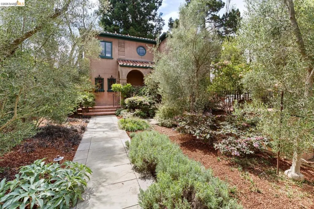 1411 Hawthorne Terr Berkeley, CA 94708