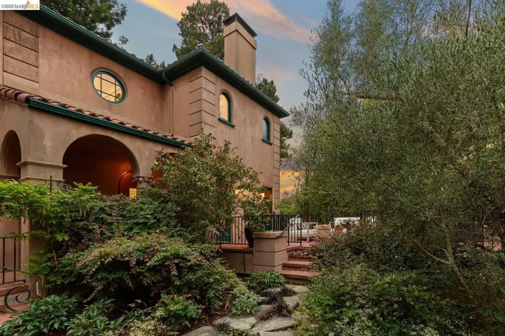 1411 Hawthorne Terr Berkeley, CA 94708