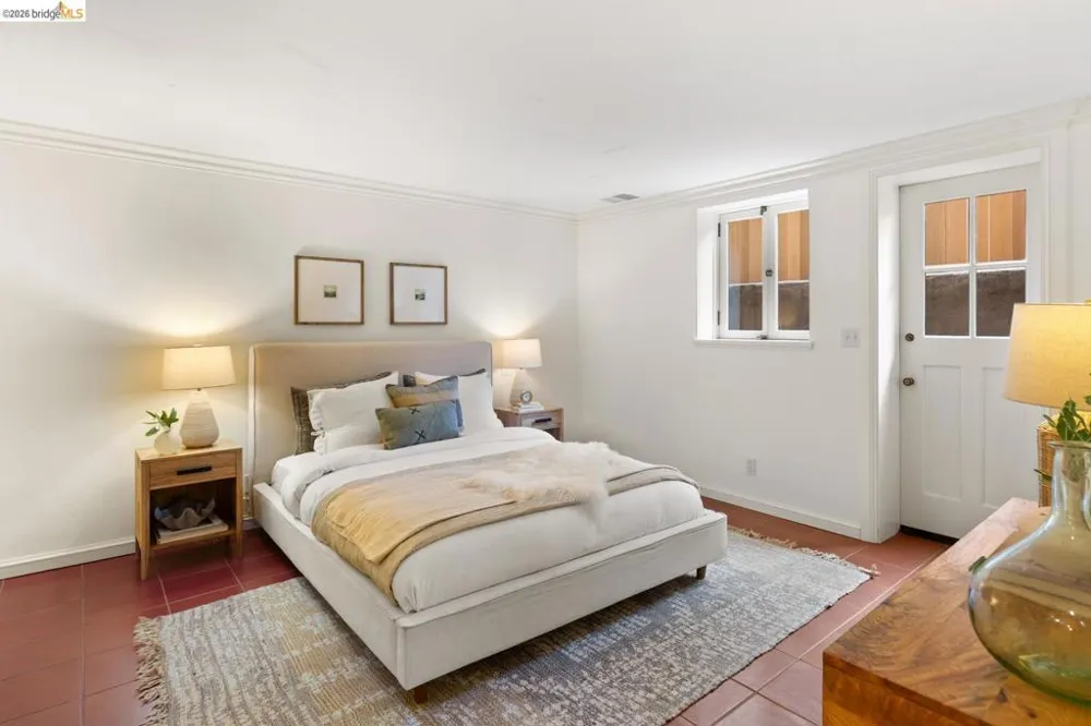 1411 Hawthorne Terr Berkeley, CA 94708