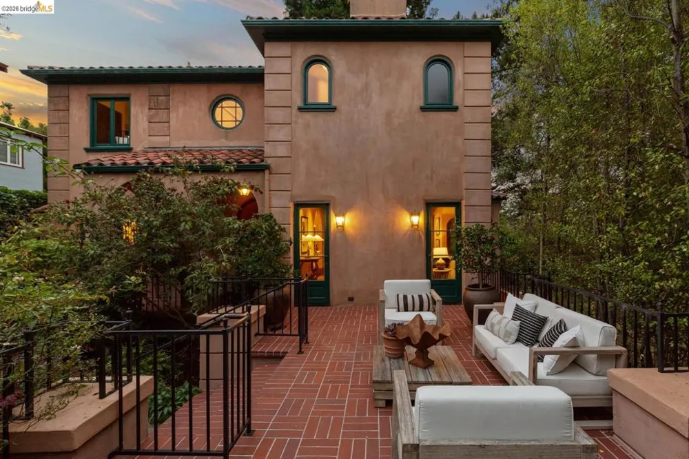 1411 Hawthorne Terr Berkeley, CA 94708