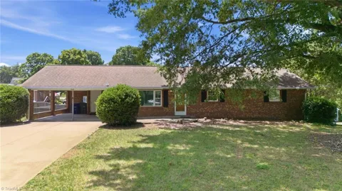 850 Minorcas Road