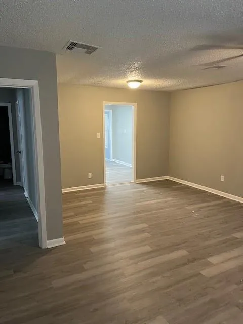 911 16th Avenue Texas City, TX 77590
