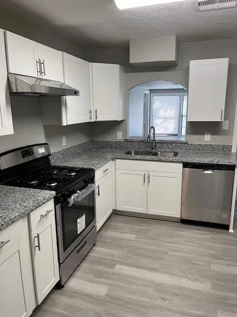 911 16th Avenue Texas City, TX 77590