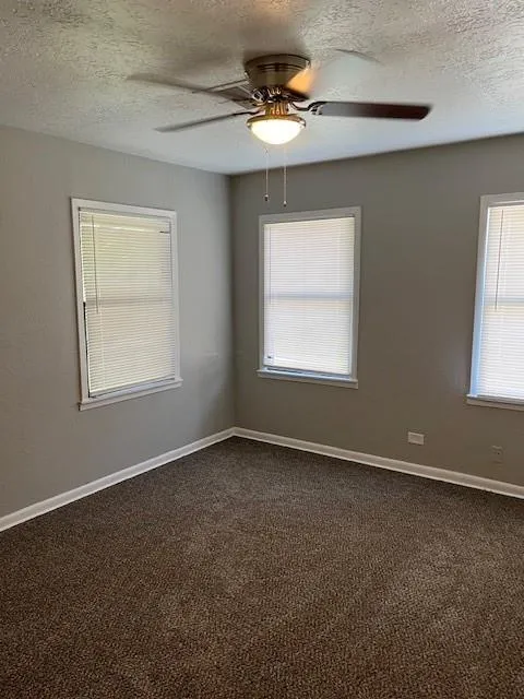 911 16th Avenue Texas City, TX 77590