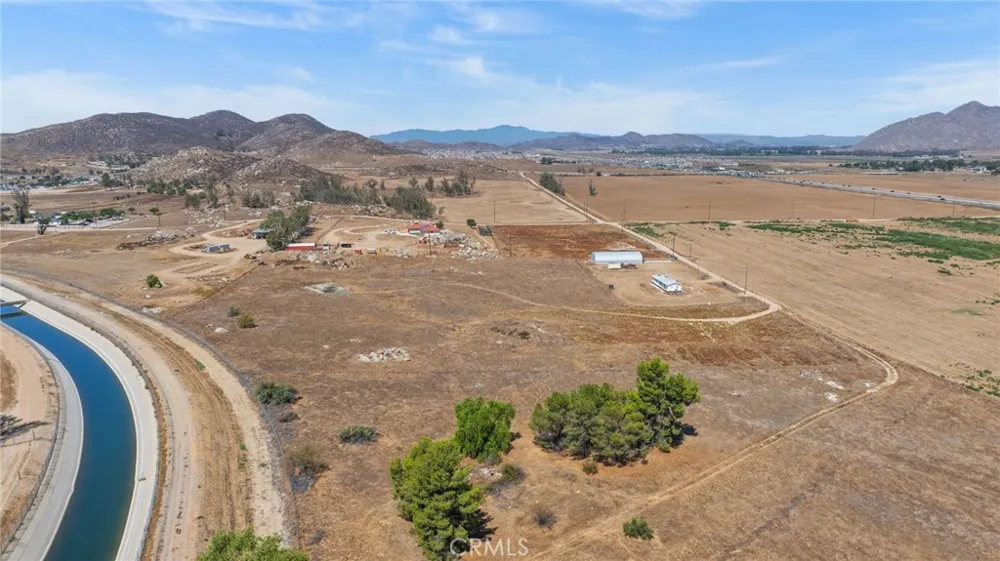 33711 Patton Avenue Winchester, CA 92596