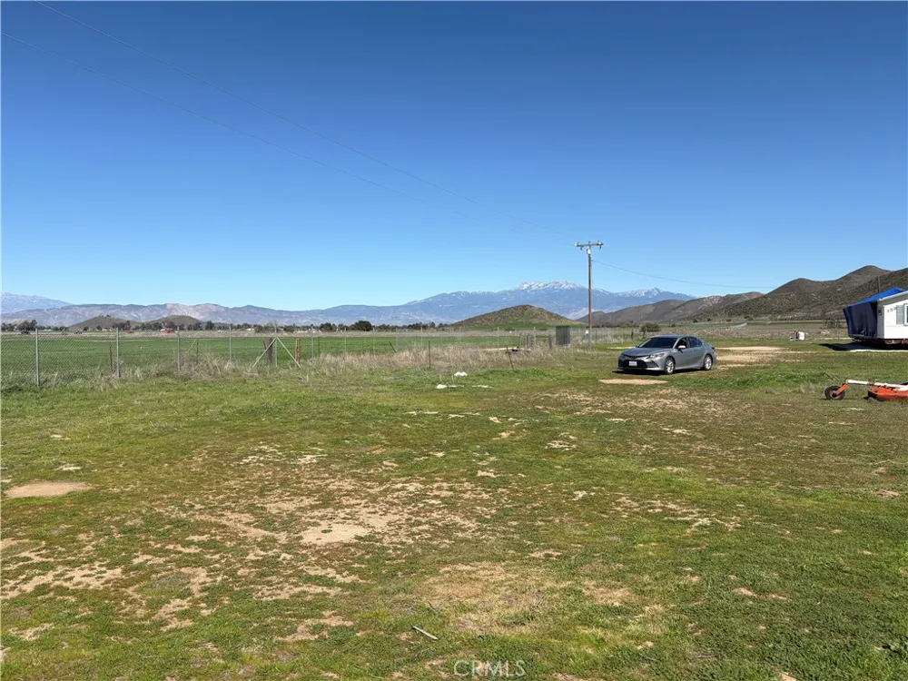33711 Patton Avenue Winchester, CA 92596
