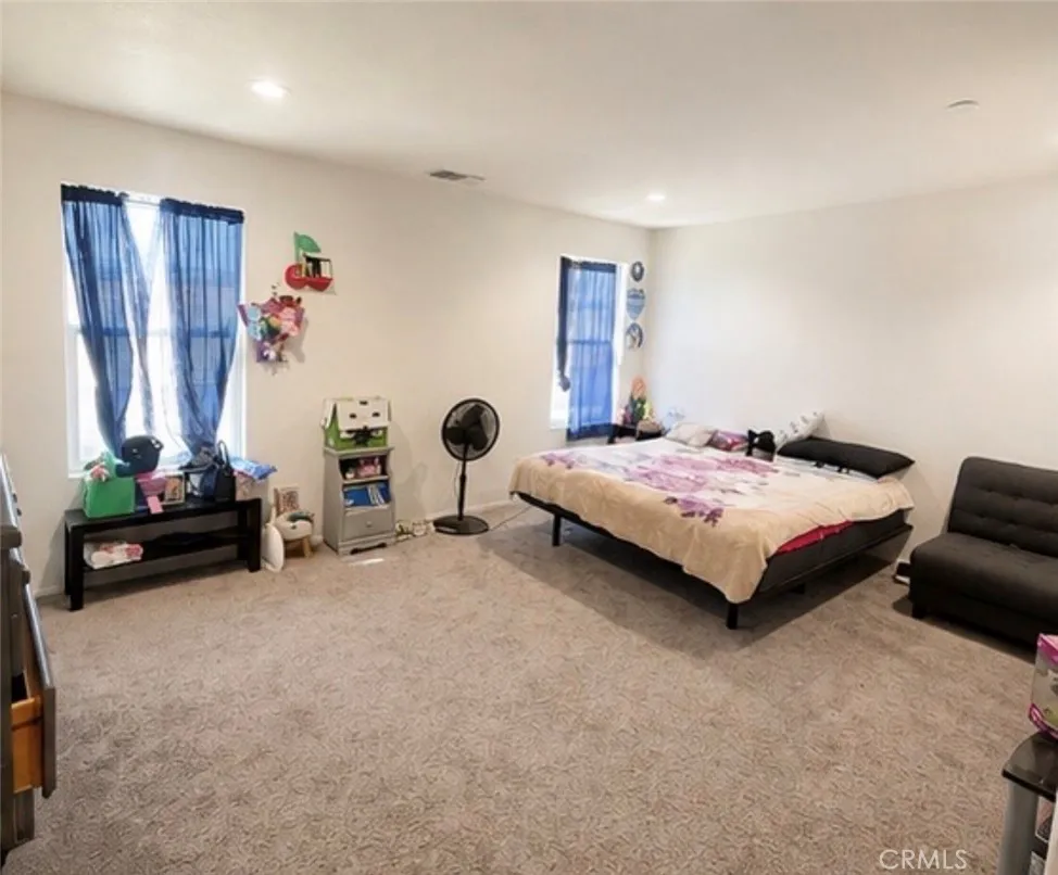 13787 Emery Victorville, CA 92392
