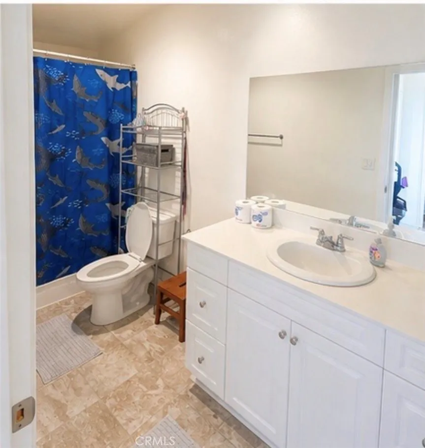 13787 Emery Victorville, CA 92392