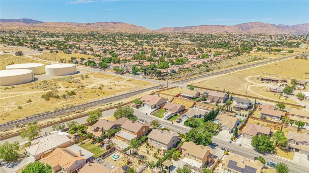 36632 Oak Hill Street Palmdale, CA 93552