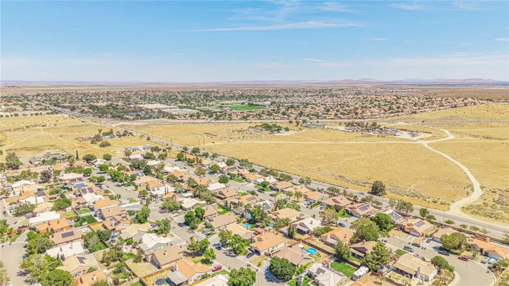 36632 Oak Hill Street Palmdale, CA 93552