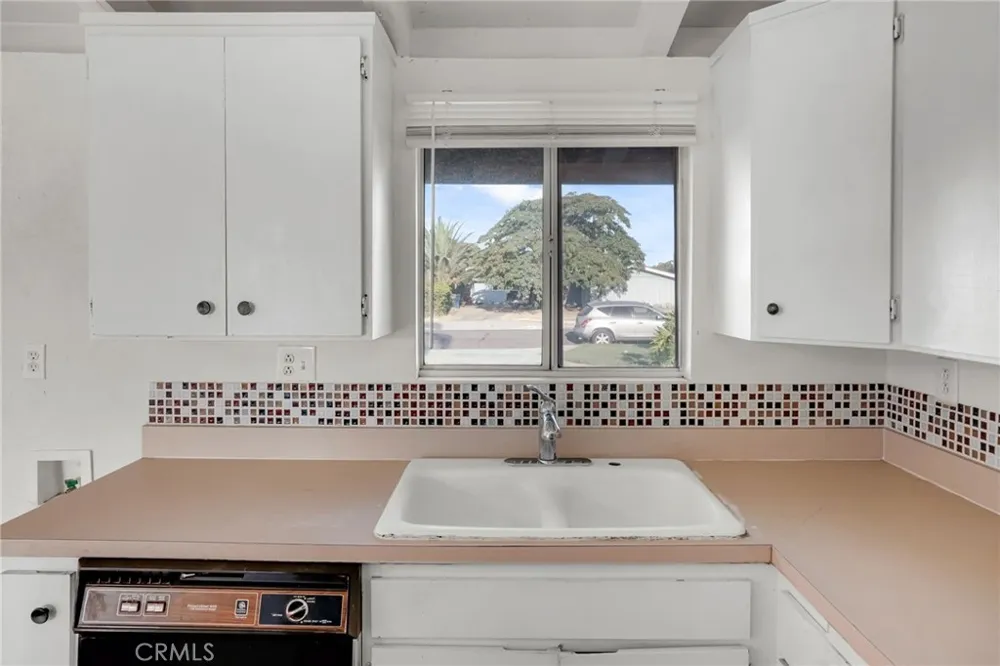 1538 Amador Ave Ontario, CA 91764
