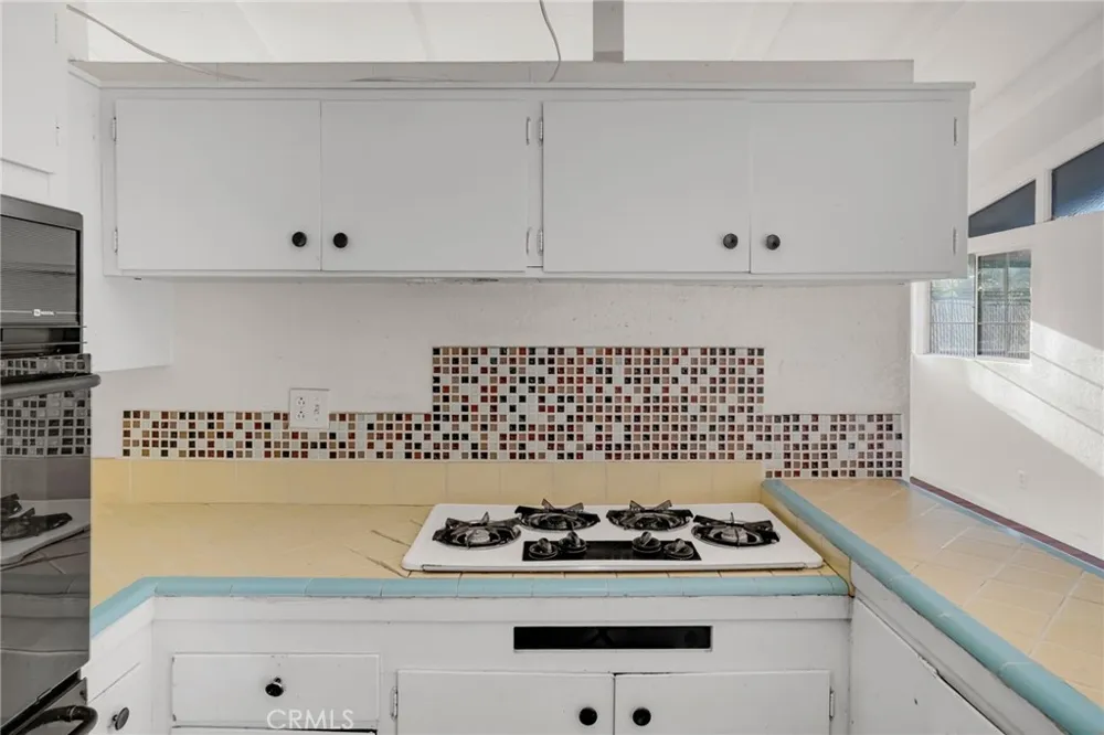 1538 Amador Ave Ontario, CA 91764