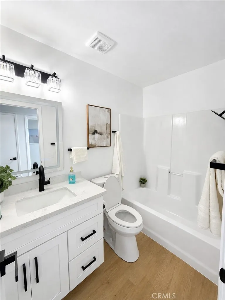 26231 Via Roble Mission Viejo, CA 92691