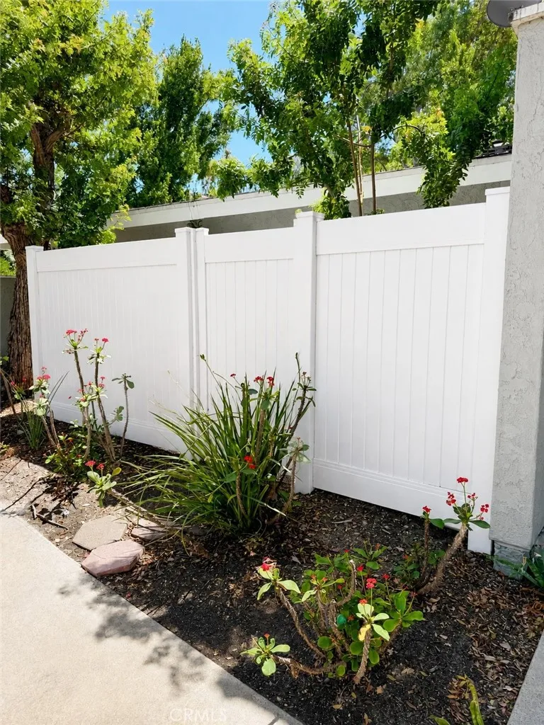 26231 Via Roble Mission Viejo, CA 92691