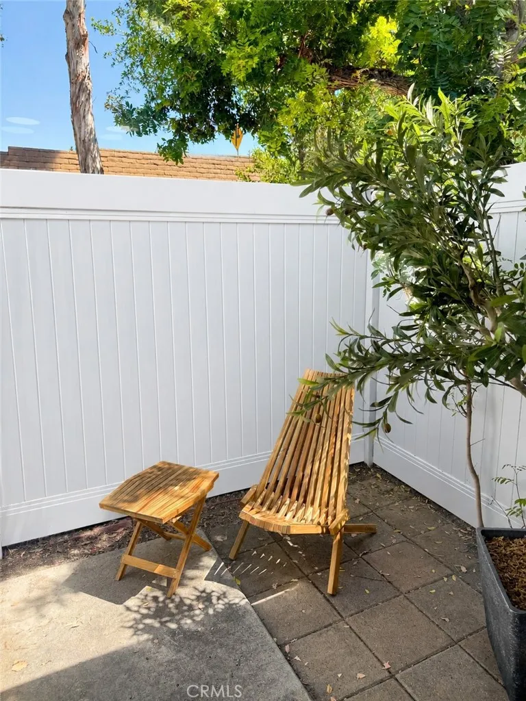 26231 Via Roble Mission Viejo, CA 92691