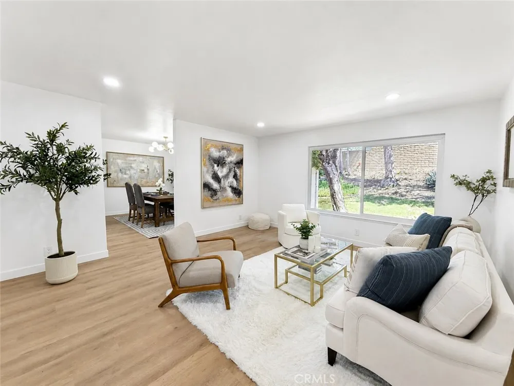 26231 Via Roble Mission Viejo, CA 92691