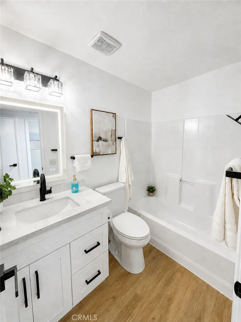 26231 Via Roble Mission Viejo, CA 92691
