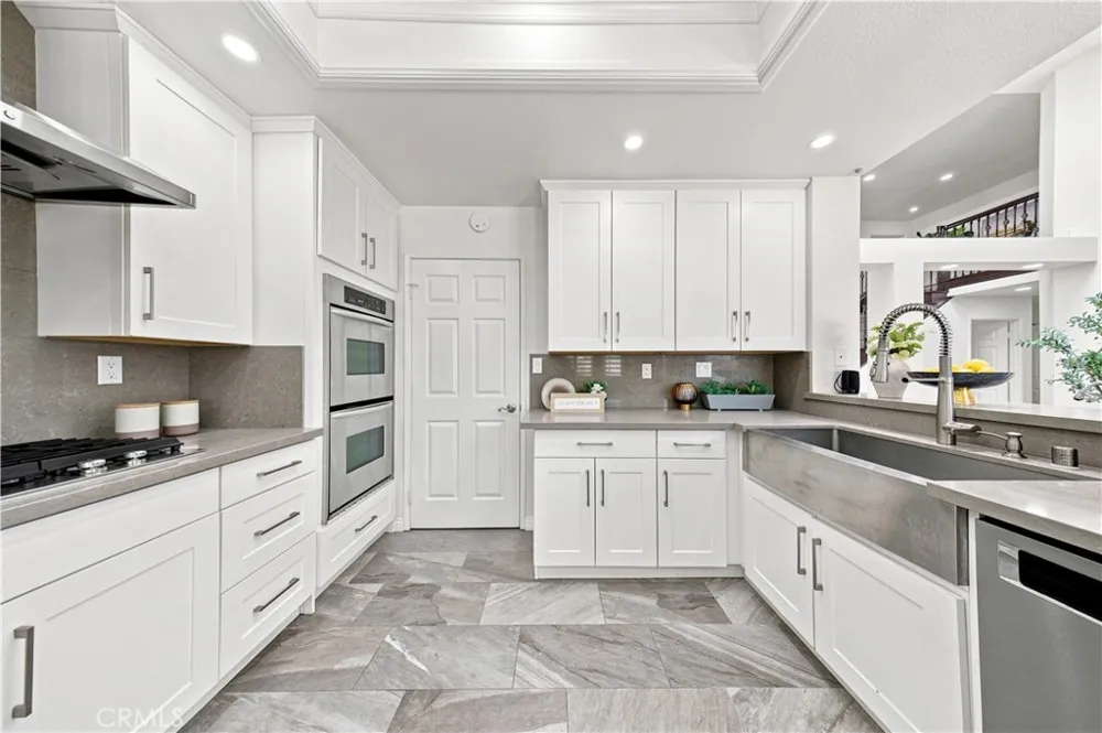 357 Windemere Walnut, CA 91789