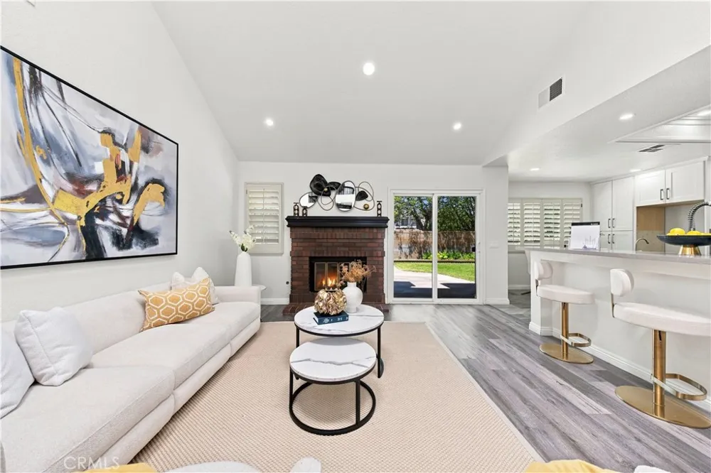 357 Windemere Walnut, CA 91789