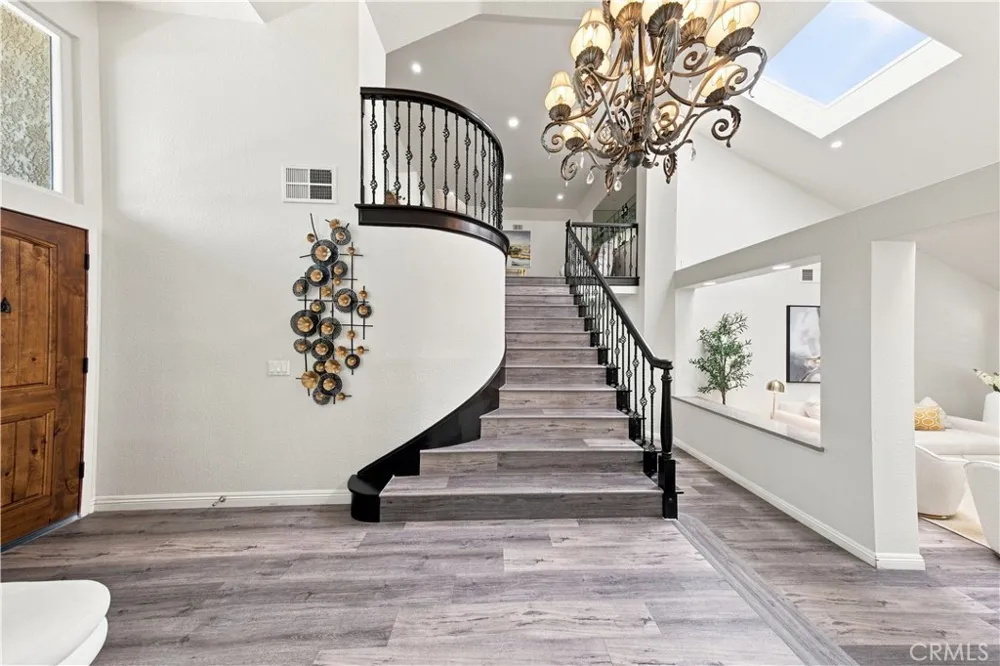 357 Windemere Walnut, CA 91789