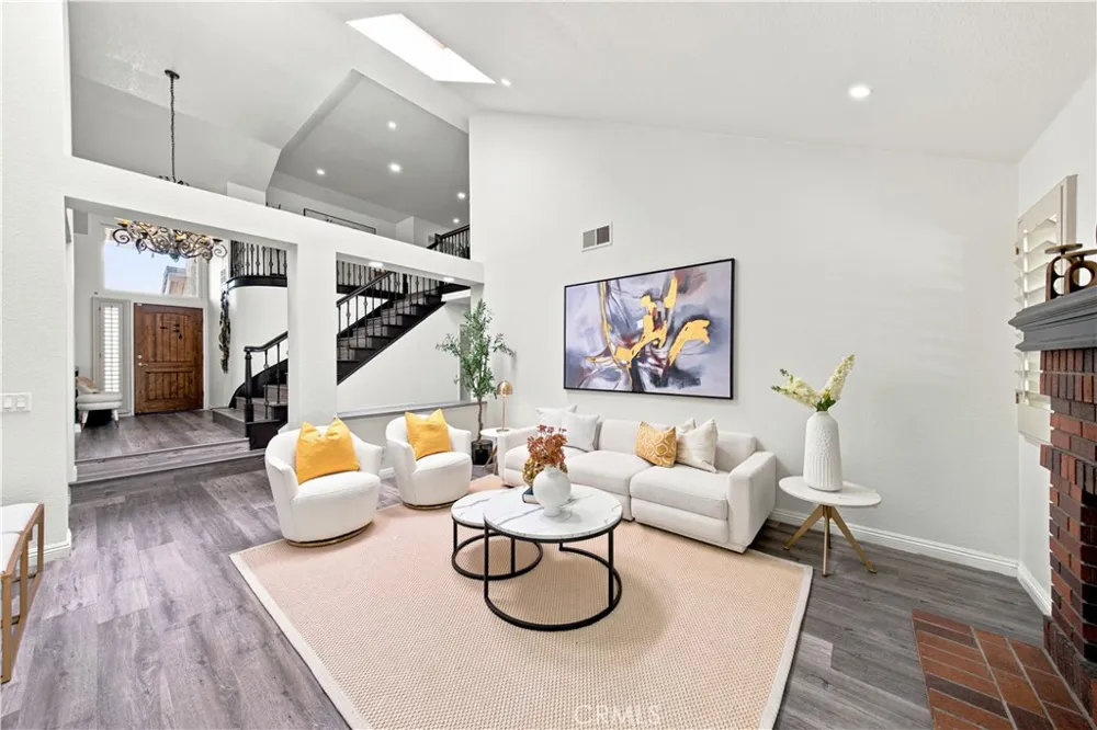 357 Windemere Walnut, CA 91789