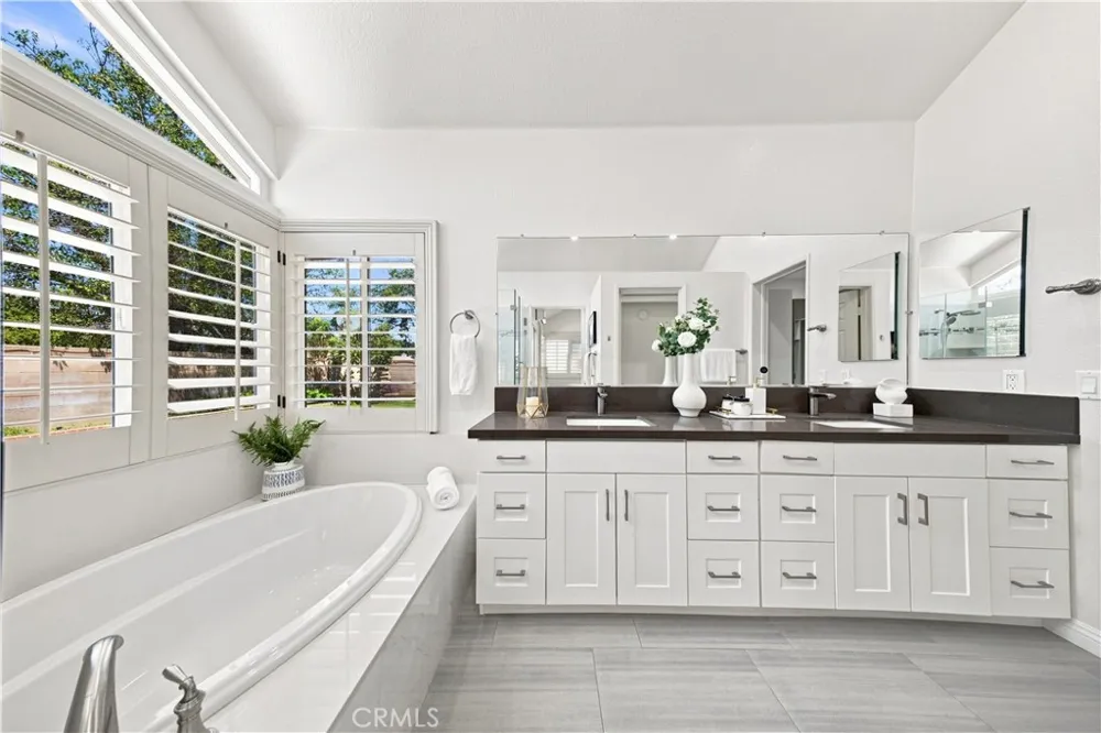 357 Windemere Walnut, CA 91789