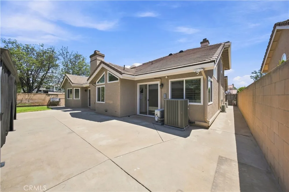 357 Windemere Walnut, CA 91789