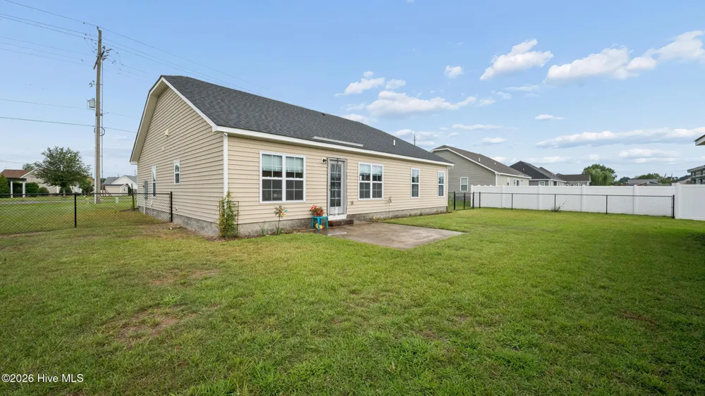 2821 Ange Street Winterville, NC 28590