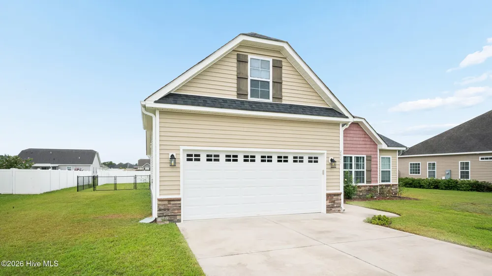2821 Ange Street Winterville, NC 28590