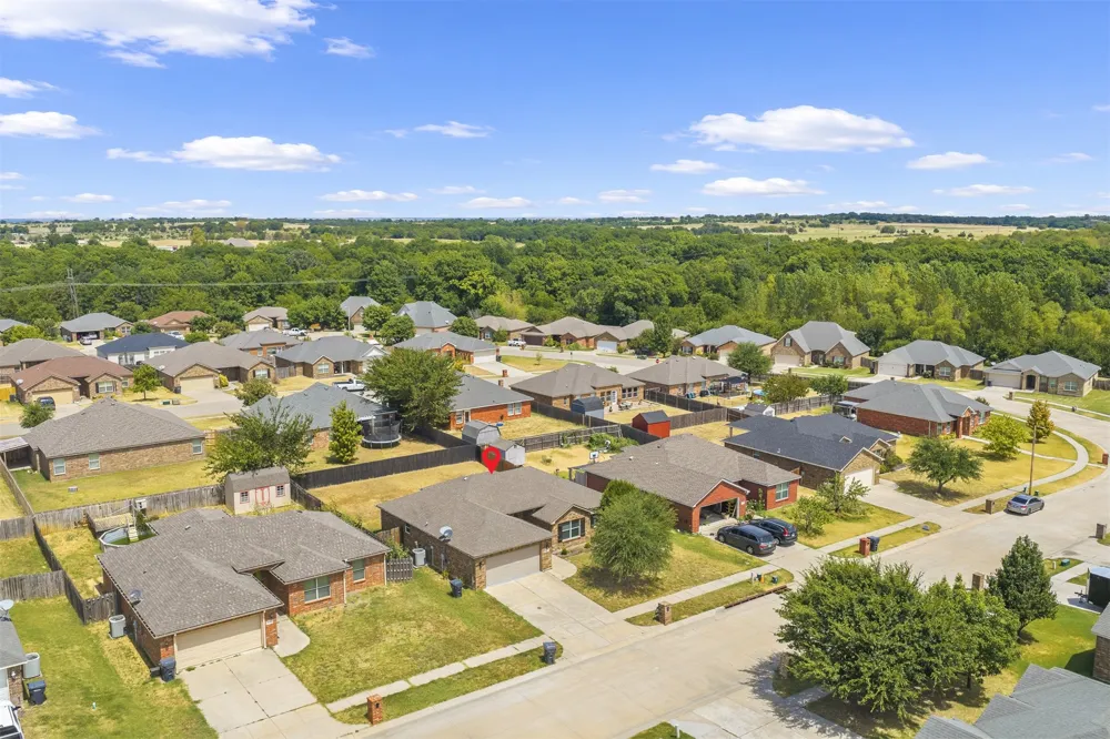 4627 Lakeshore Drive Ardmore, OK 73401