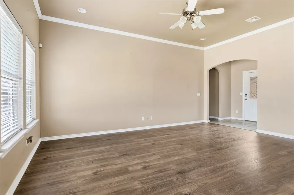 4627 Lakeshore Drive Ardmore, OK 73401