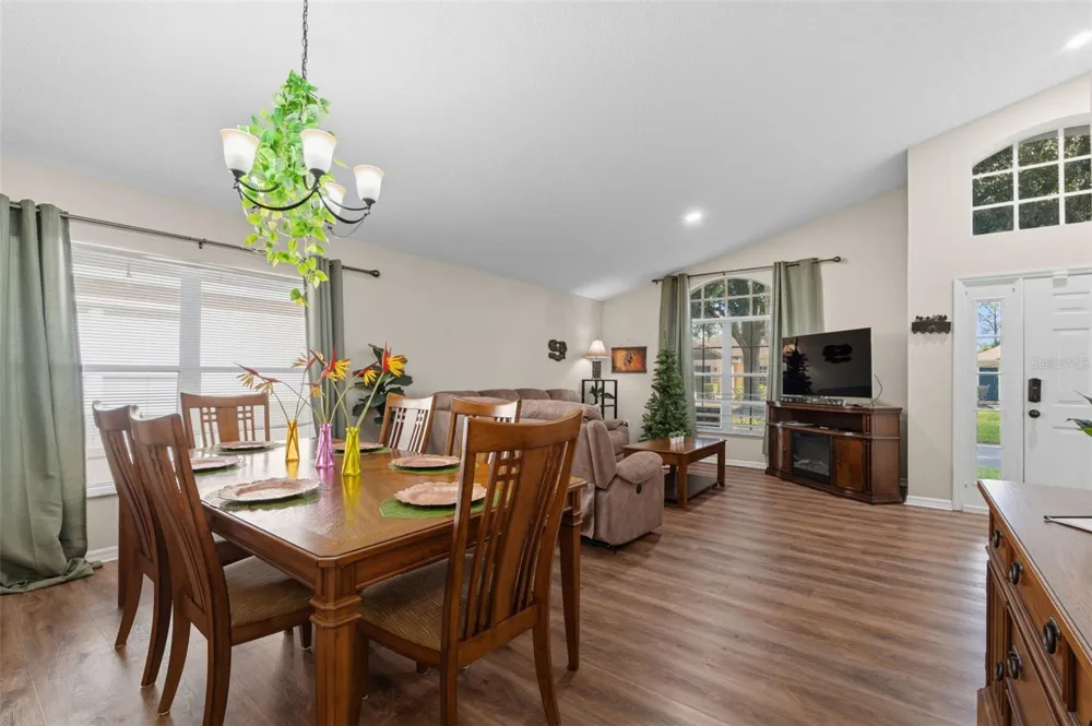 334 GROSVENOR LOOP Davenport, FL 33897