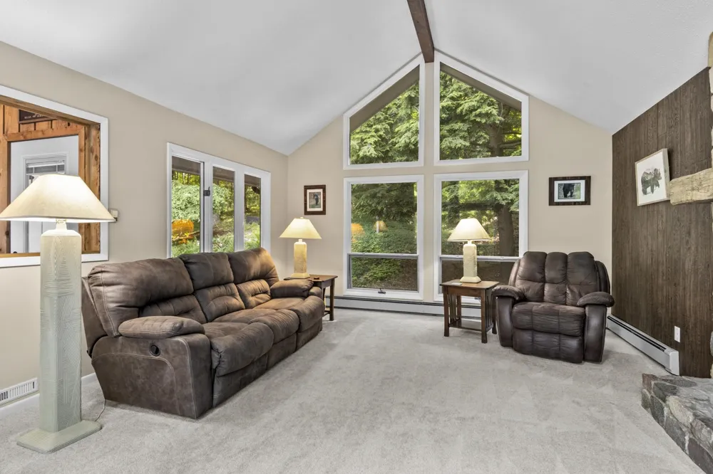 8676 Fairway Drive Benzonia Township, MI 49617