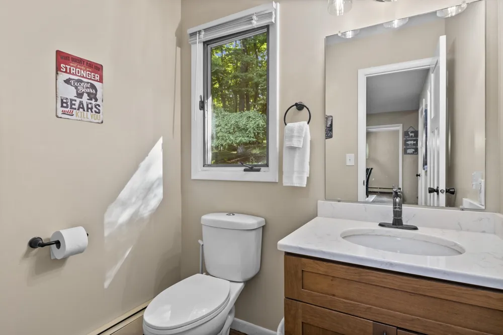 8676 Fairway Drive Benzonia Township, MI 49617